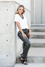 Load image into Gallery viewer, Paparazzi Vivacious 2021 Zi Necklace
