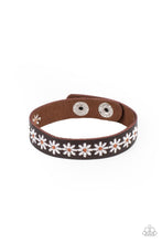 Load image into Gallery viewer, Paparazzi Wildflower Wayfarer - White Bracelet
