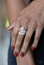 Load image into Gallery viewer, Paparazzi Glowing Gardenista - Rose Gold Ring
