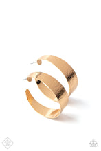 Load image into Gallery viewer, Paparazzi Curve Crushin - Gold Earring
