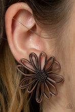 Load image into Gallery viewer, Paparazzi Artisan Arbor - Copper Earring
