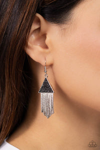 Paparazzi Pyramid SHEEN - Black Earrings