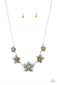 Paparazzi Wallflower Wonderland - Yellow Necklace