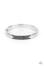 Load image into Gallery viewer, Paparazzi Radiant Edge - Black Bracelet
