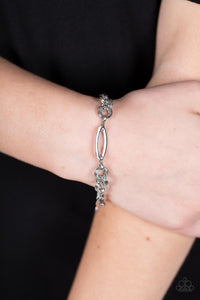 Paparazzi Chic Charmer - Silver Bracelet