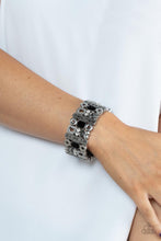 Load image into Gallery viewer, Paparazzi Dynamically Diverse - Black Bracelet
