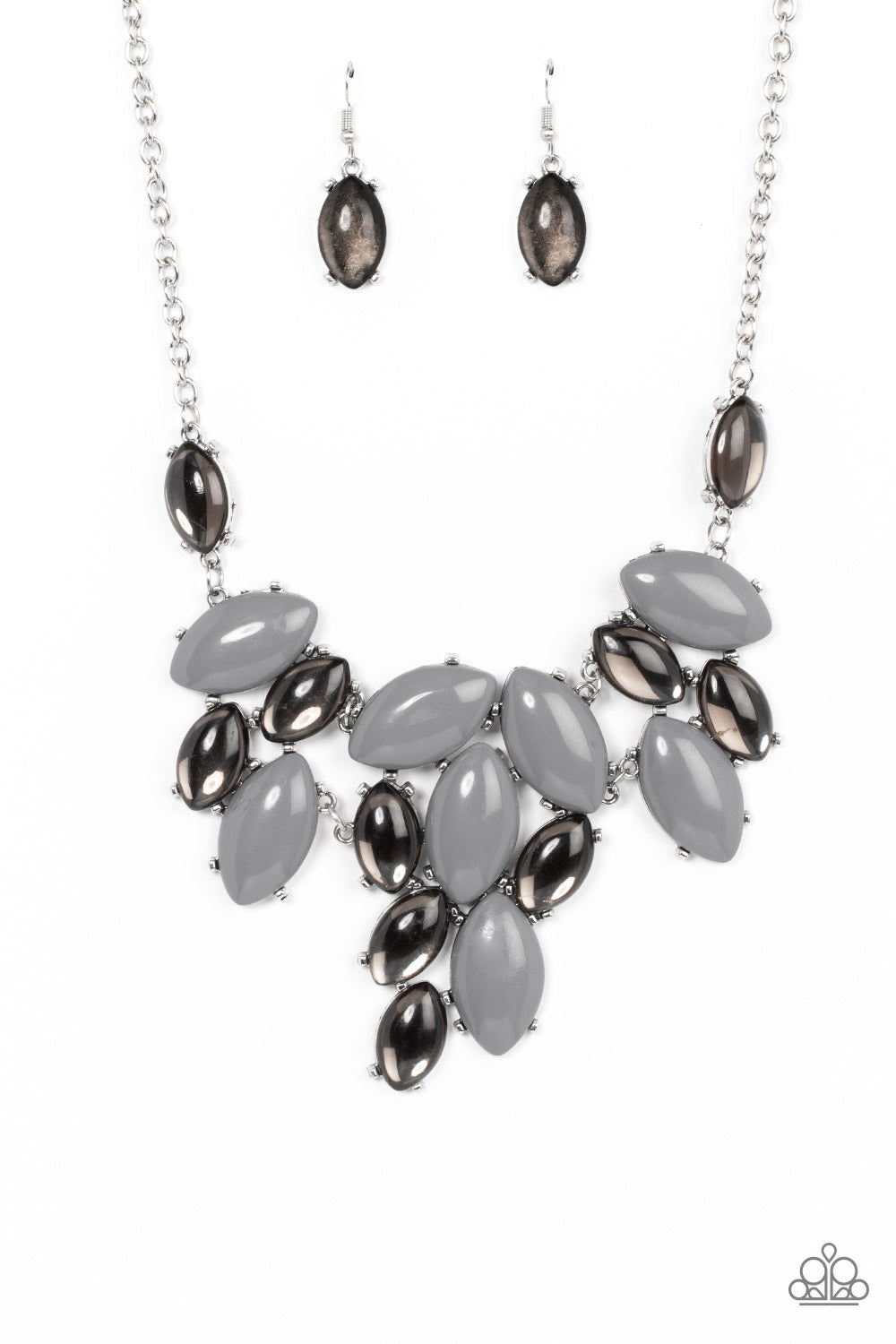 Paparazzi Date Night Nouveau - Silver Necklace