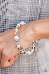 Paparazzi Chicly Celebrity - White Bracelet