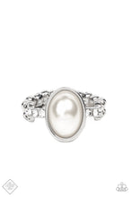 Load image into Gallery viewer, Paparazzi One Day at a SHOWTIME - White Ring
