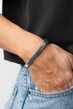 Load image into Gallery viewer, Paparazzi Chart-Topping Twinkle - Black Bracelet
