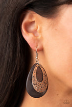 Load image into Gallery viewer, Paparazzi Bountiful Beaches - Silver Earrings
