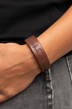 Load image into Gallery viewer, Paparazzi Haute Heartbeat - Brown Bracelet
