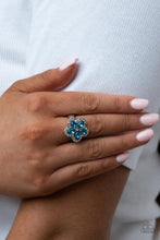 Load image into Gallery viewer, Paparazzi Efflorescent Envy - Blue Ring
