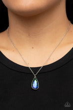 Load image into Gallery viewer, Paparazzi Interstellar Royal - Green Necklace
