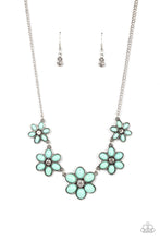 Load image into Gallery viewer, Paparazzi Prairie Party - Green Necklace
