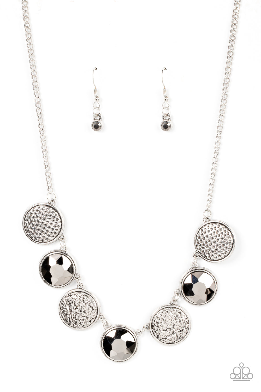 Paparazzi Urban Elite - Silver Necklace