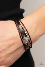 Load image into Gallery viewer, Paparazzi Tahoe Tourist - Brown Bracelet
