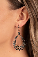 Load image into Gallery viewer, Paparazzi Granada Garland - Black Earring
