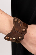 Load image into Gallery viewer, Paparazzi Butterfly Farm - Copper Bracelet
