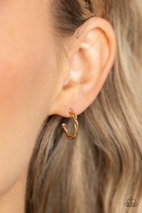 Paparazzi Irresistibly Intertwined - Gold Earring