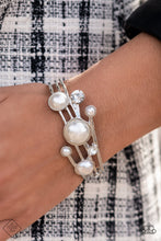 Load image into Gallery viewer, Paparazzi Total SAIL-Out - White Bracelet
