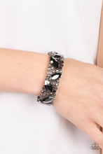 Load image into Gallery viewer, Paparazzi Full Body Chills - Black Bracelet
