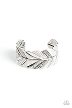 Load image into Gallery viewer, Paparazzi Party FOWL - Silver Bracelet
