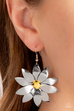 Load image into Gallery viewer, Paparazzi Pinwheel Prairies - Yellow Earring
