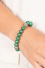Load image into Gallery viewer, Paparazzi Royal Reward - Green Bracelet
