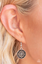 Load image into Gallery viewer, Paparazzi Western Zen - Blue Necklace
