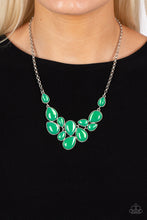 Load image into Gallery viewer, Paparazzi Keeps GLOWING and GLOWING - Green Necklace
