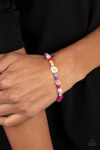 Load image into Gallery viewer, Paparazzi Groovy Gerberas - Pink Bracelet
