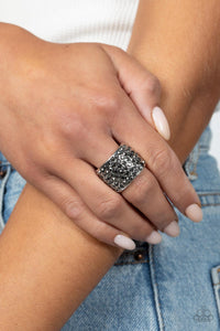 Paparazzi Edgy Effulgence - Silver Ring