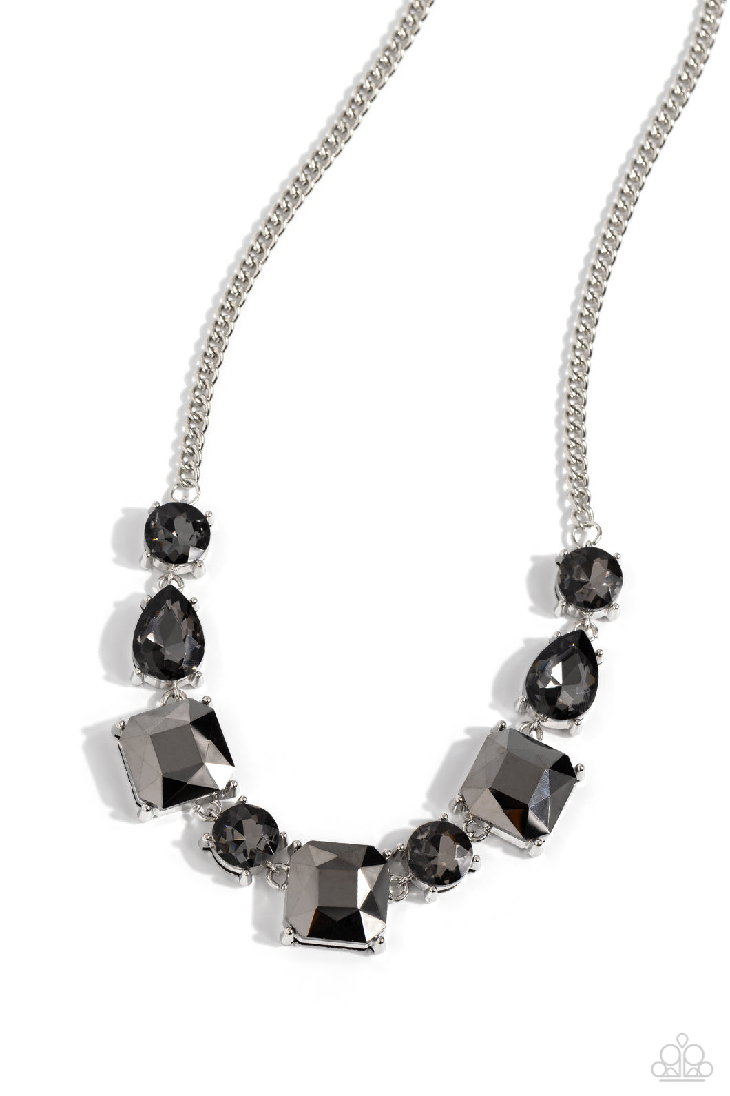 Paparazzi Elevated Edge - Silver Necklace