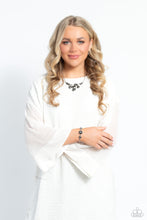 Load image into Gallery viewer, Paparazzi Round Royalty /  Twinkling Trio - Silver Set
