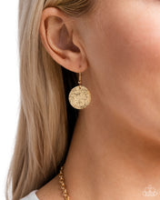 Load image into Gallery viewer, Paparazzi Selfie SHEEN - Gold Necklace
