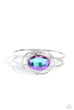 Load image into Gallery viewer, Paparazzi Substantial Sorceress - Purple Bracelet
