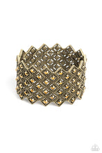Load image into Gallery viewer, Paparazzi DECO in the Rough - Brass Bracelet
