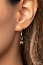 Load image into Gallery viewer, Paparazzi Sea CONCH - Gold Necklace
