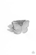 Load image into Gallery viewer, Paparazzi Soaring Santa Fe - Silver Ring
