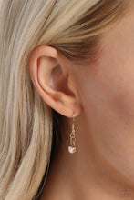 Load image into Gallery viewer, Paparazzi Gleaming Harmony - Gold Necklace
