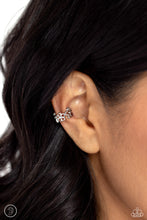 Load image into Gallery viewer, Paparazzi Daisy Debut - Silver Earrings

