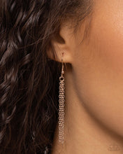 Load image into Gallery viewer, Paparazzi Seashell Sonata - Rose Gold Necklace
