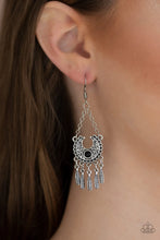 Load image into Gallery viewer, Paparazzi Fabulously Feathered - Black Earring
