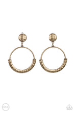 Load image into Gallery viewer, Paparazzi Rustic Horizons - Brass Earring
