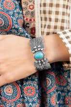 Load image into Gallery viewer, Paparazzi Desert Haven - Blue Bracelet
