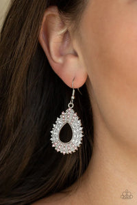 Paparazzi Diva Dream - Pink Earrings