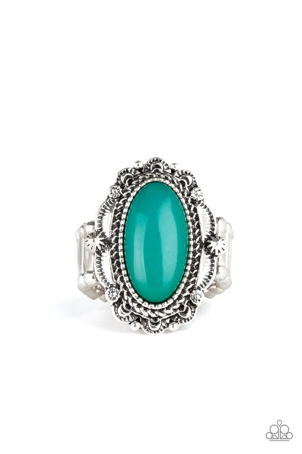 Paparazzi Malibu Majestic - Green Ring