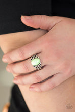 Load image into Gallery viewer, Paparazzi Princess Problems - Green Ring
